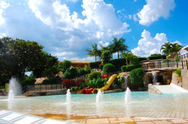 Piazza Diroma Acqua Aparthotel Caldas Novas Exterior foto
